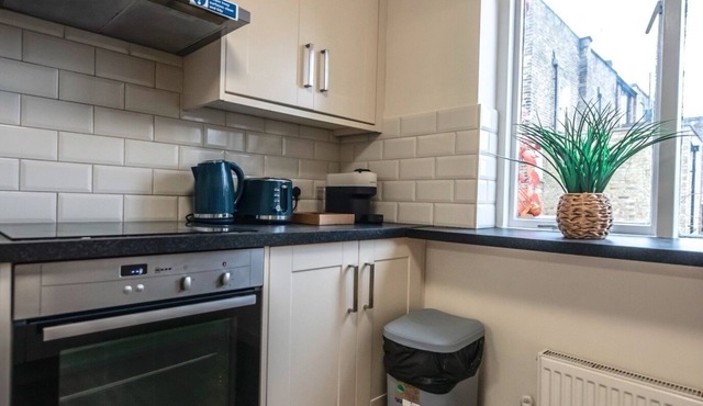 5 Bedroom Flat