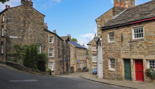5 CASTLE HILL, family friendly, with a garden in Lancaster
