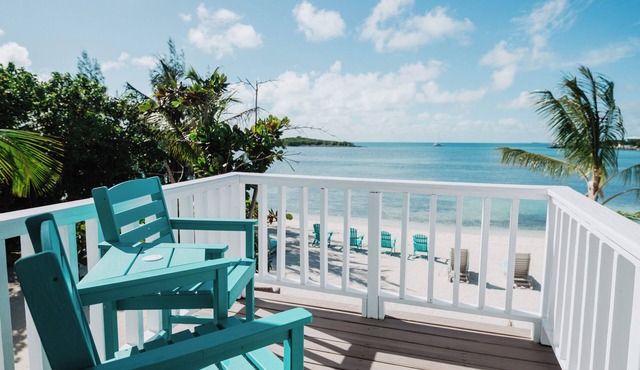 #5 - Guana Beach Inn @sunset beach, Guana Cay
