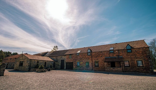 6 bedroom accommodation in Cayton, near Scarborough