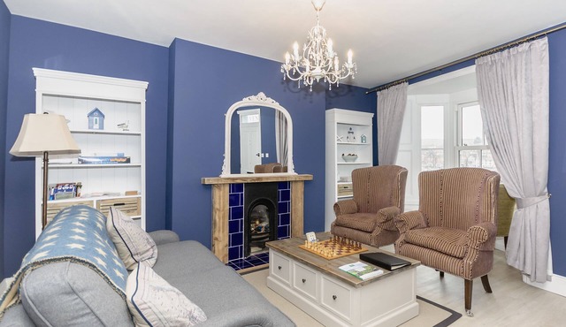 6 bedroom accommodation in Whitby