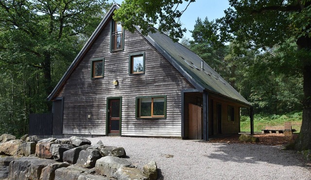 7 bedroom accommodation in Oakamoor