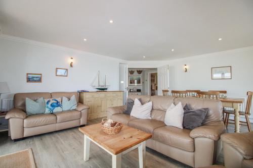 7 Thurlestone Rock