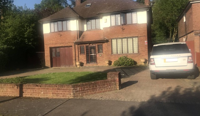 8 Bedroom mansion.Private Gated FreeSauna hottub sleep 15-23 Marble Park 12 cars