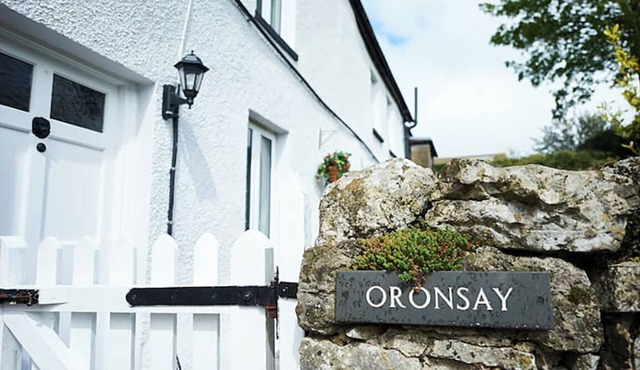 A beautiful family holiday cottage with lots of character in an idyllic village