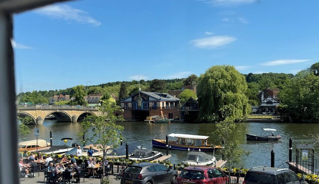 A Beautiful River Frontage Townhouse with walled garden, hot tub and fire pit.