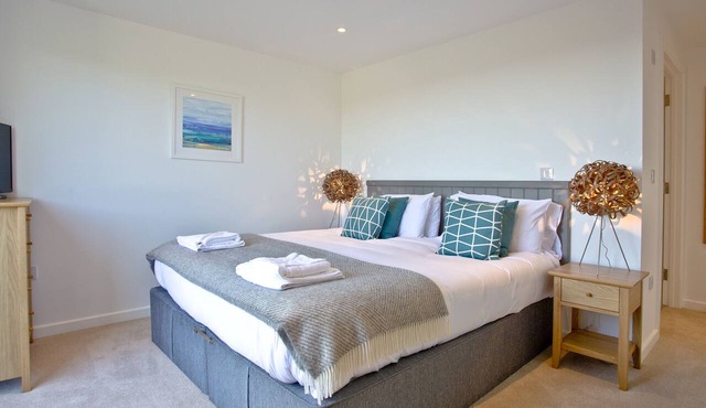 A contemporary eco-lodge on the gorgeous Una, St Ives resort.