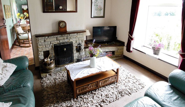 A cottage wing, with outstanding views.