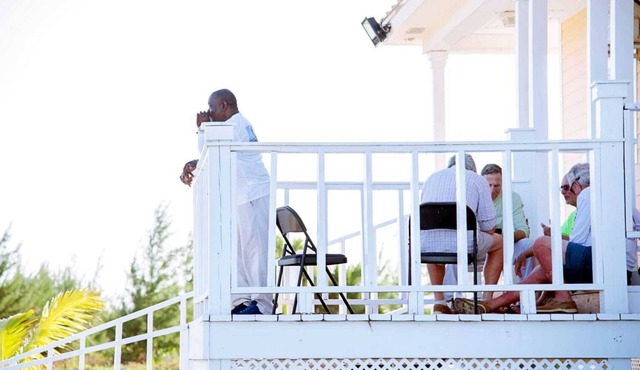 A Welcoming three-bedroom Beachfront Cottage