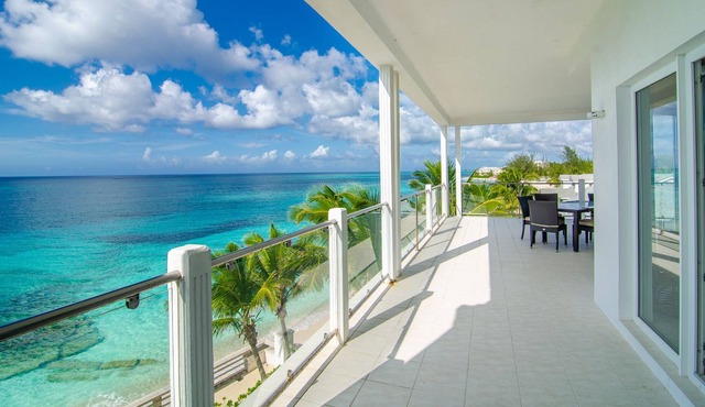 A WONDERFUL New Beachfront Listing in The Bahamas! 3E