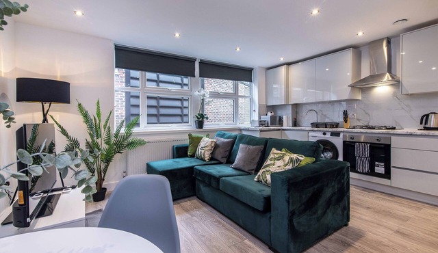 Accessible 2-Bed Apartment in Central Basingstoke