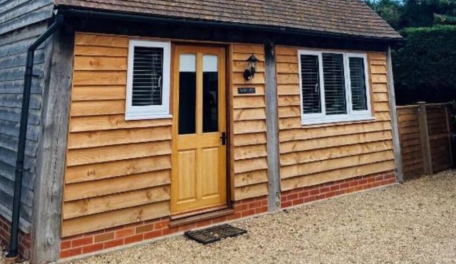 Acorn Lodge