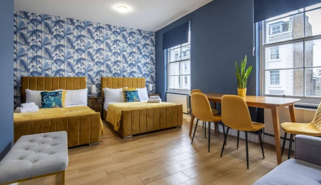 Adorable, Comfy Flat Walk Paddington/Elizabeth Stn