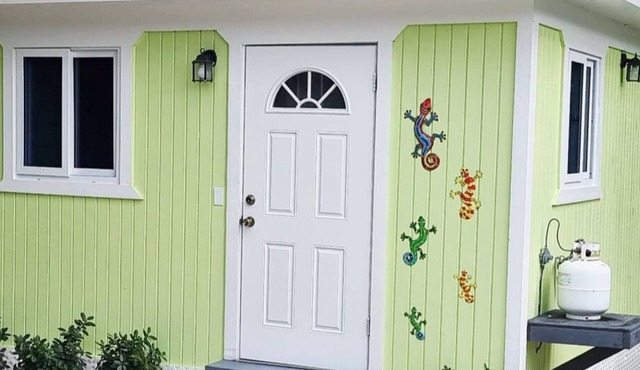 Affordable Quiet Cottage 7 mins from Downtown Nassau/Paradise Island