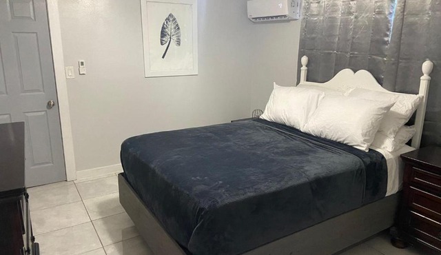 Airy 1-bedroom apartment 3 minutes from Downtown