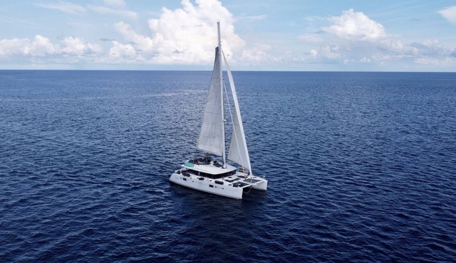 All Inclusive stay on luxury catamaran AMURA with captain and chef