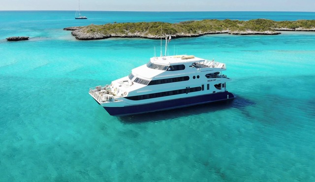 ALL STAR AQUA CAT - Luxury Yacht in the Northern Exuma Cays & Eleuthera, Bahamas
