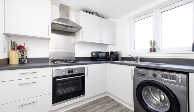 ALTIDO Elegant 2-bed flat w/parking