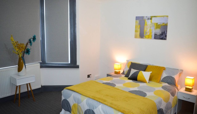 Amazing 5 Bedroom Home Away From Home