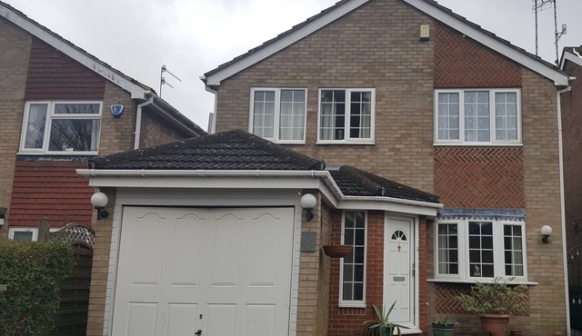 Announcing 3 bed, Lodge near Luton Airport