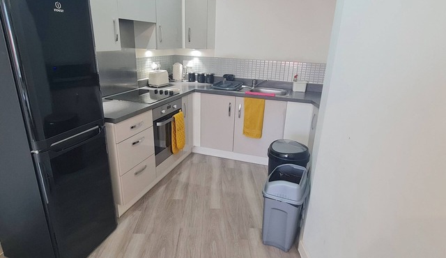 Apartment - located in Southall 1 Double bedroom with additional bed if required