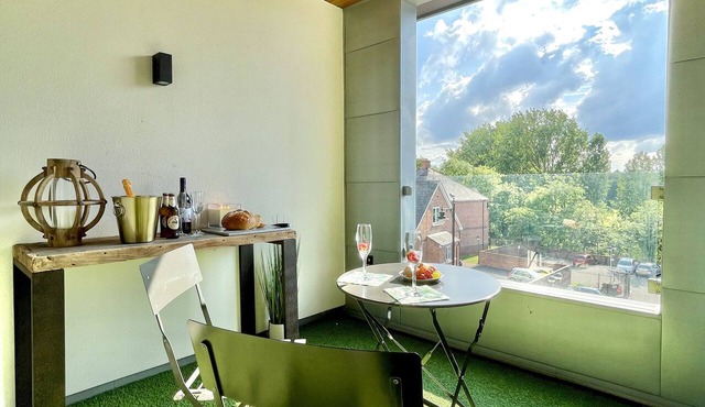 Apartment Twelve: Modern Living Steps from the Cen