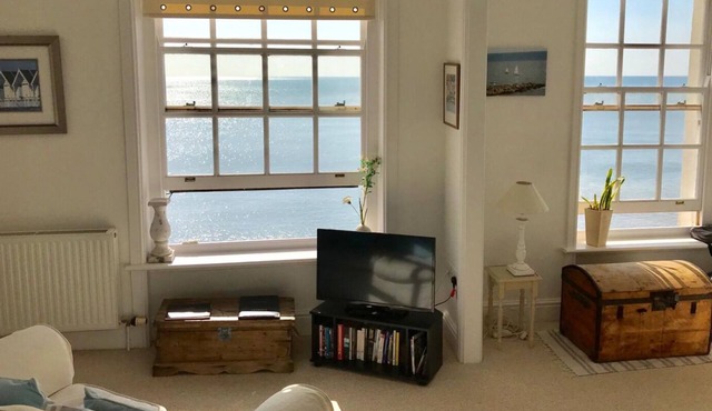 Apartment with stunning sea view.