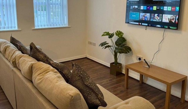 Apt Sleeps5-Parkg-Netflix-near city centre/Etihad