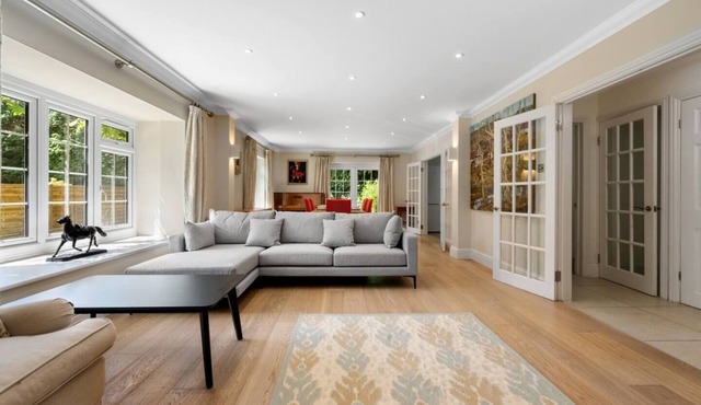 Ascot Haven: 4BR 2Bath FREE Spacious Priv Parking