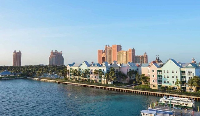 Atlantis Harborside 2 Bedroom Lockoff-Includes 8 Atlantis wristbands