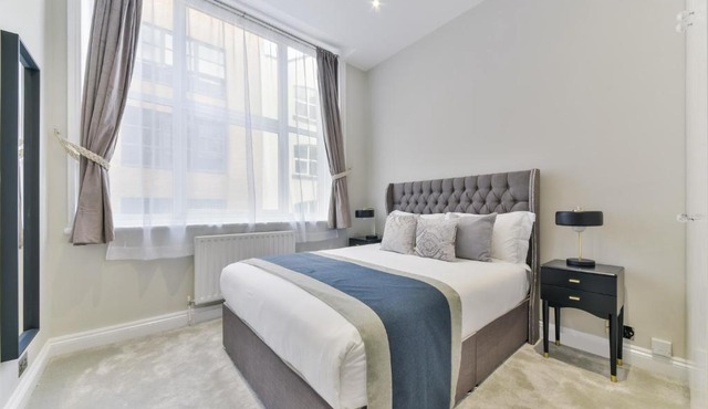 Avari Apartments - Hatton Collection