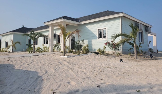 Bahamas Oceanfront Home on Private Beach 3/3 Spooners Bay Fisherman’s Paradise