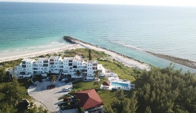 Bahamian Beachfront Paradise, directly on the beach!