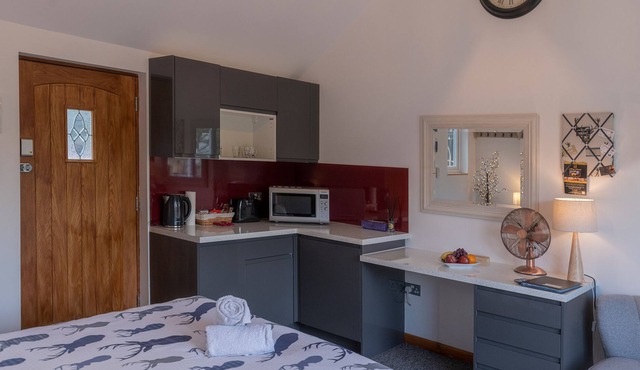 Baileys Farm - ROOM 1