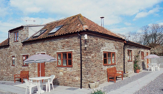 Barrowmead Cottage - E2377