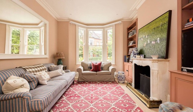 Battersea Park 3 Bedroom Residence