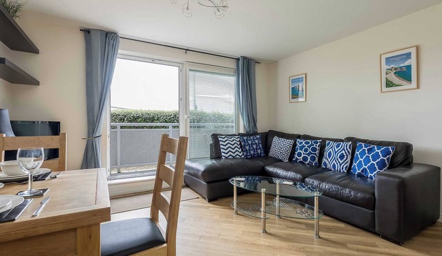 Bay Retreat - Moments from Hamworthy Park