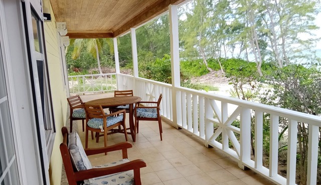 Beach Front, Calypso @ Flamingo Bay Rokers Point/Harts