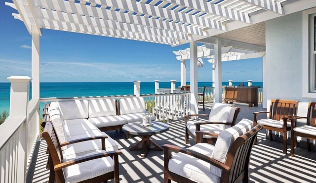 Beach House w/Sunset View, Pool, Gym, Pickleball