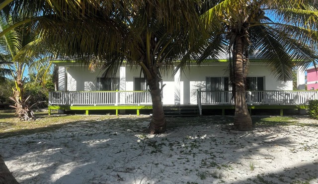 Beachfront Paradise in Rolleville Steps to Sand, Pig Beach & Coco Plum