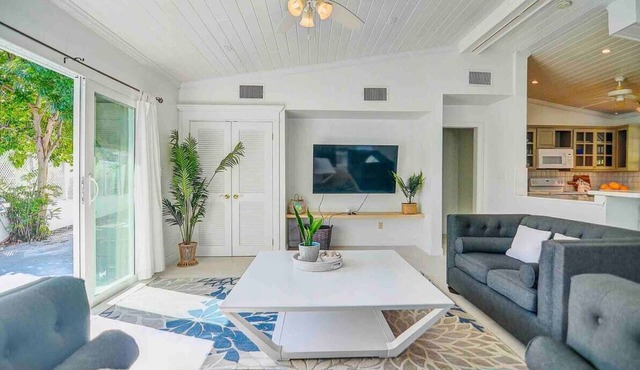 Beachside Oasis: 3-Bedroom Home w/ Private Pool!