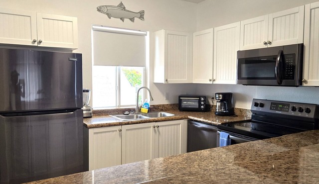 "Beachside Retreat" 2 Bedroom/2 Bath