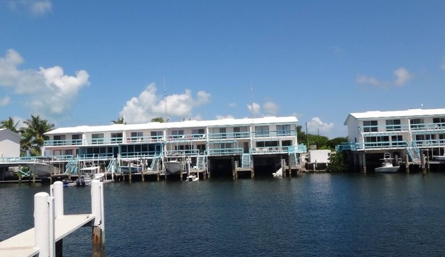 Beautiful Boutique Overwater Townhouse with Private Dock and All Amenities