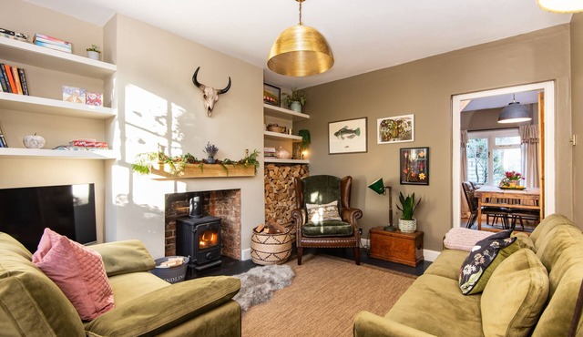 Beautiful Georgian Cottage tucked away in central village location.