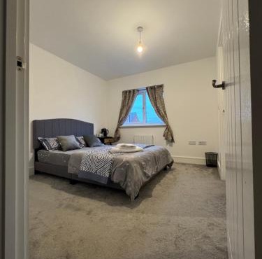 Beautiful Private Ensuite Minutes to city centre