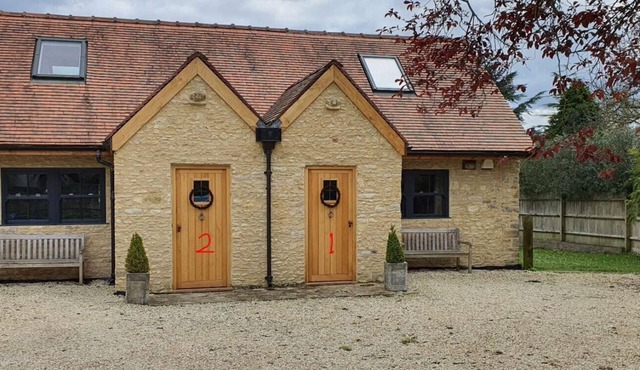 Beautiful self contained character Cotswold style cottage 15