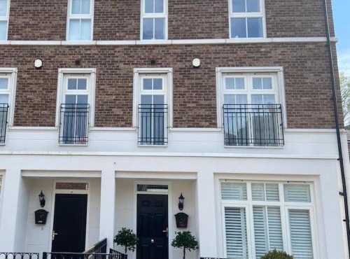 Beautiful town house in the heart of Knutsford