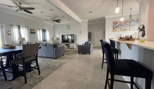Beautiful Villa in Lucaya, Freeport Bahamas