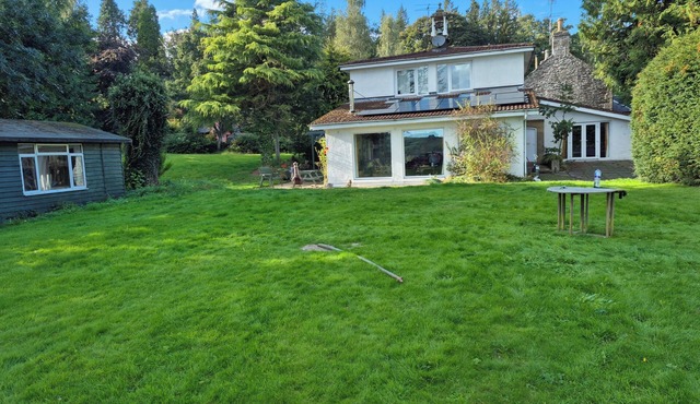 Bellhouse hassendeanburn- Sleeps 10 hot tub
