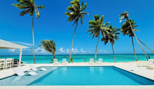 Blessing on the Bay - Brand New 4 bedroom Luxury Beachfront house